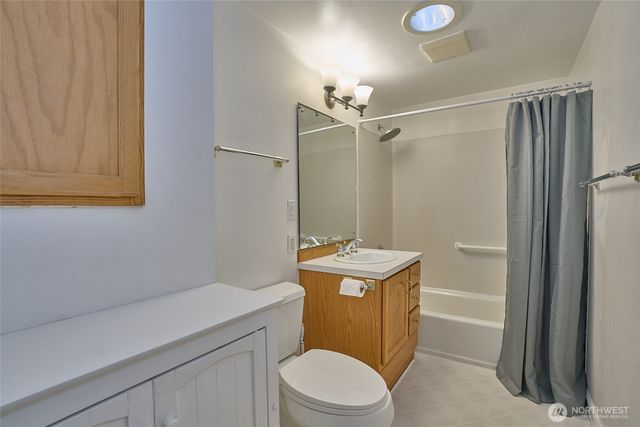 15946 SE 1st Street, Bellevue, WA 98008