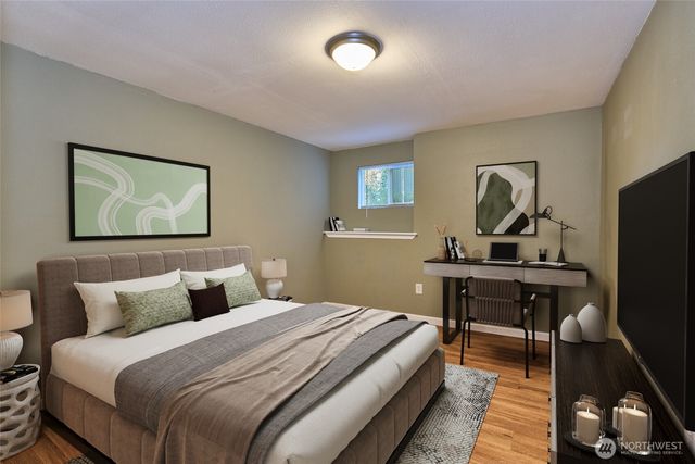 15946 SE 1st Street, Bellevue, WA 98008