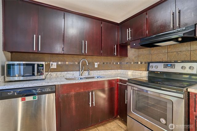 15946 SE 1st Street, Bellevue, WA 98008