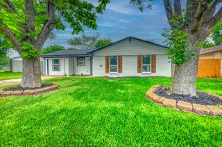 1225 Venus Street, Cedar Hill, TX 75104