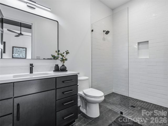 361 Belle Isle Way, Asheville, NC 28803