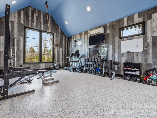 361 Belle Isle Way, Asheville, NC 28803
