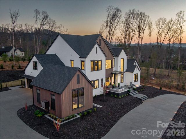361 Belle Isle Way, Asheville, NC 28803