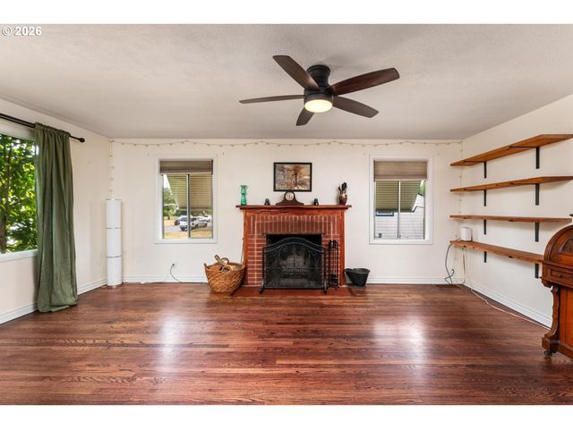 245 Se 108TH Ave, Portland, OR 97216