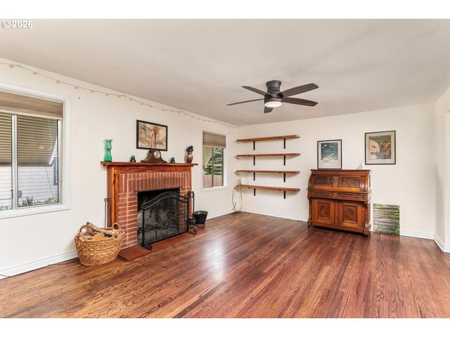 245 Se 108TH Ave, Portland, OR 97216