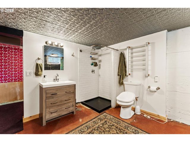 245 Se 108TH Ave, Portland, OR 97216