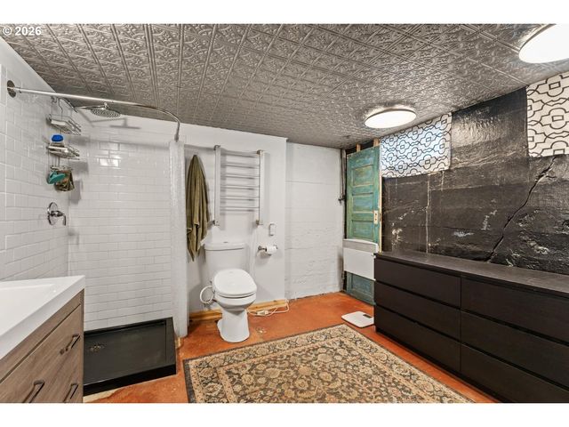 245 Se 108TH Ave, Portland, OR 97216