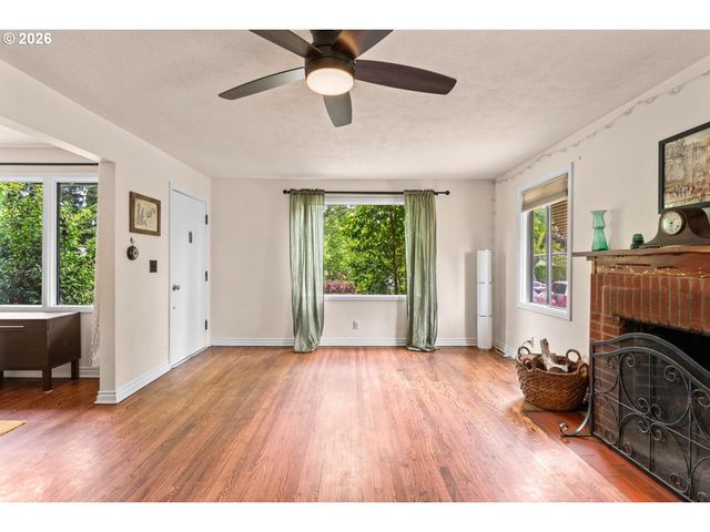 245 Se 108TH Ave, Portland, OR 97216