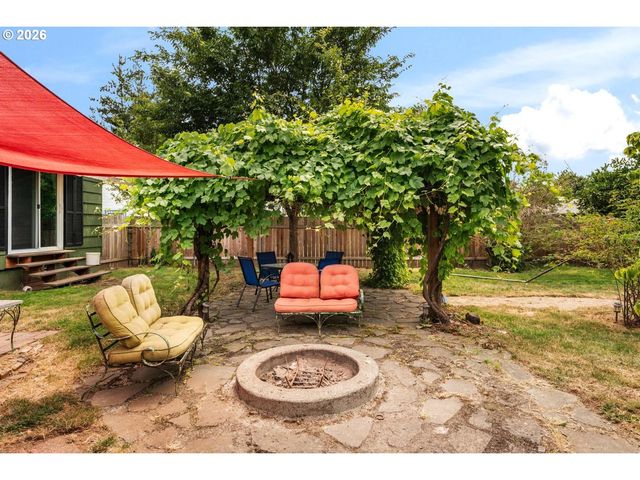 245 Se 108TH Ave, Portland, OR 97216