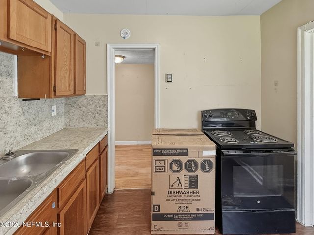 4853 RIVERDALE Road, Jacksonville, FL 32210