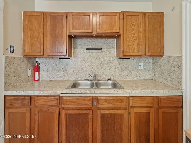 4853 RIVERDALE Road, Jacksonville, FL 32210