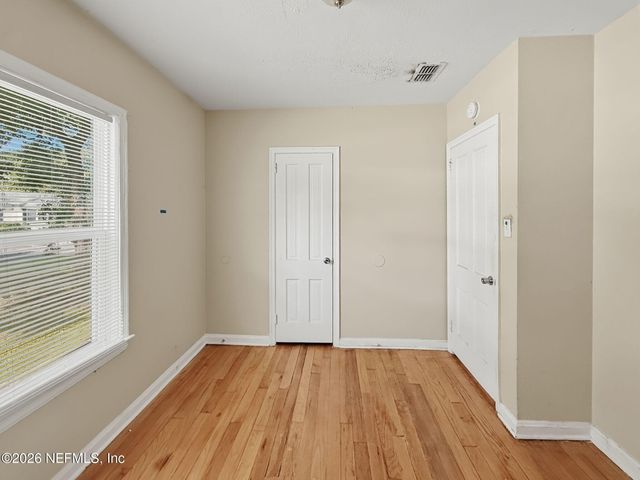4853 RIVERDALE Road, Jacksonville, FL 32210