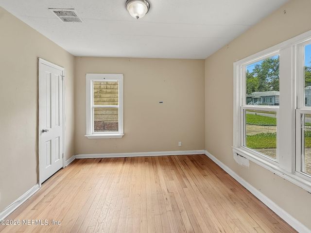 4853 RIVERDALE Road, Jacksonville, FL 32210