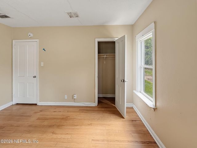 4853 RIVERDALE Road, Jacksonville, FL 32210