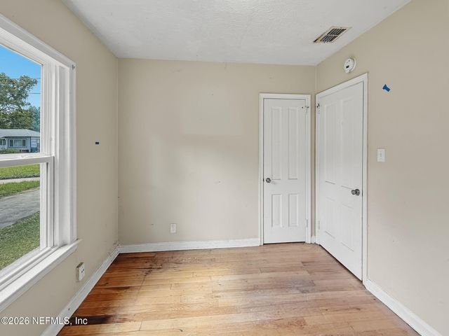 4853 RIVERDALE Road, Jacksonville, FL 32210