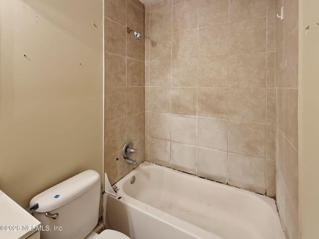 4853 RIVERDALE Road, Jacksonville, FL 32210