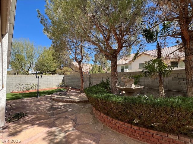 5554 Chicory Falls Court, Las Vegas, NV 89148