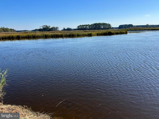 26297 PITTS CREEK RD, New Church, VA 23415