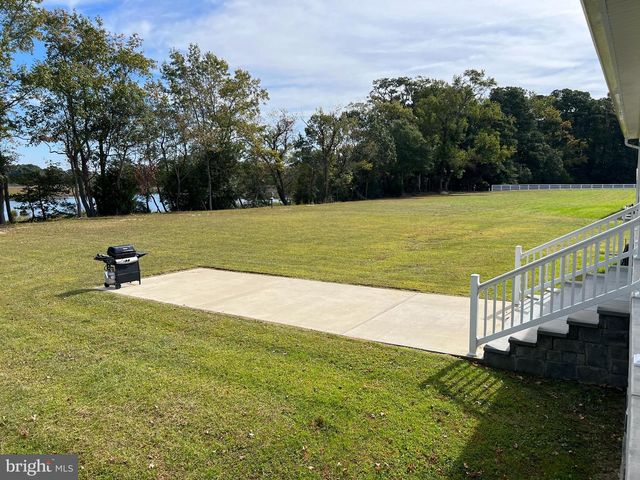 26297 PITTS CREEK RD, New Church, VA 23415