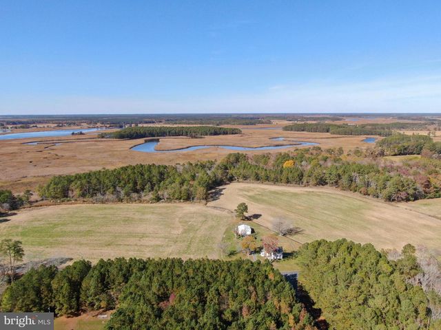 26297 PITTS CREEK RD, New Church, VA 23415