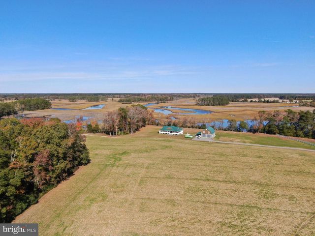 26297 PITTS CREEK RD, New Church, VA 23415