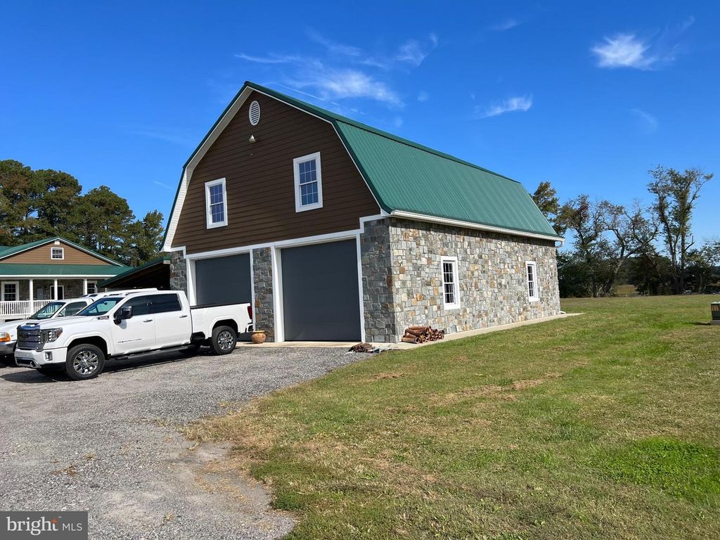 Image 29 of property listing at 26297 PITTS CREEK RD, New Church, VA 23415