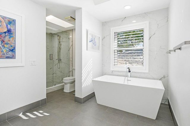 5696 NW 39th Avenue, Boca Raton, FL 33496