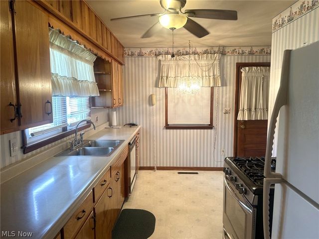 2612 18th Avenue, Parkersburg, WV 26101
