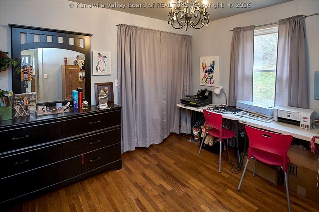 104 Woodland Drive, Nitro, WV 25143