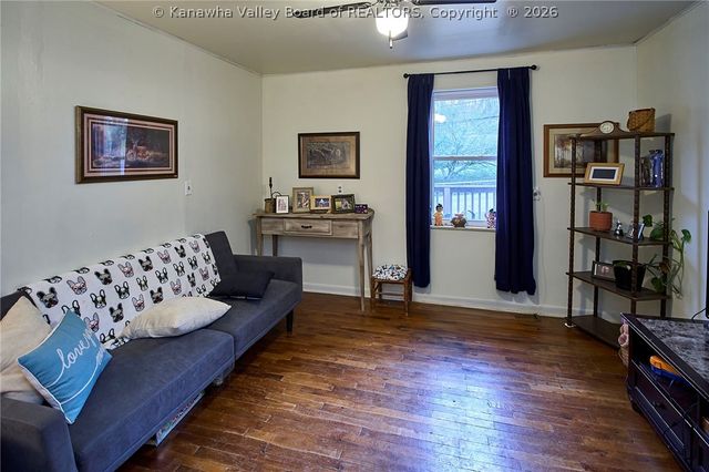 104 Woodland Drive, Nitro, WV 25143