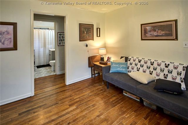 104 Woodland Drive, Nitro, WV 25143