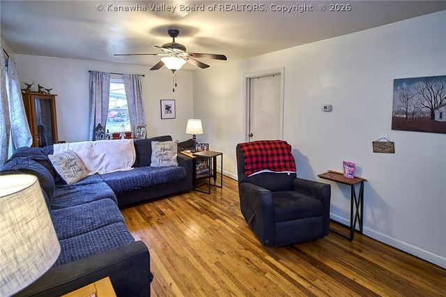 104 Woodland Drive, Nitro, WV 25143