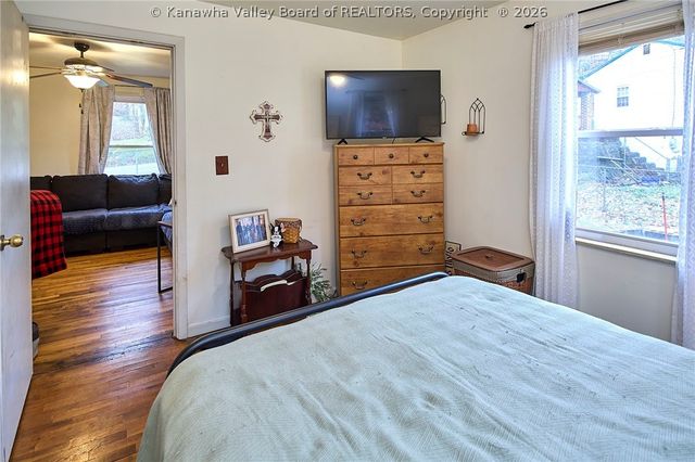 104 Woodland Drive, Nitro, WV 25143