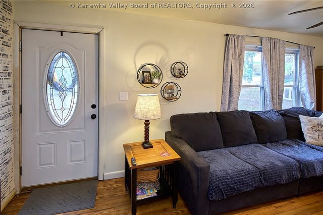 104 Woodland Drive, Nitro, WV 25143