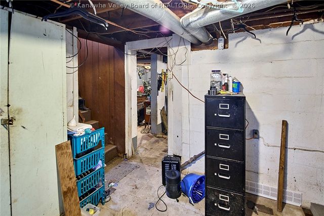 104 Woodland Drive, Nitro, WV 25143