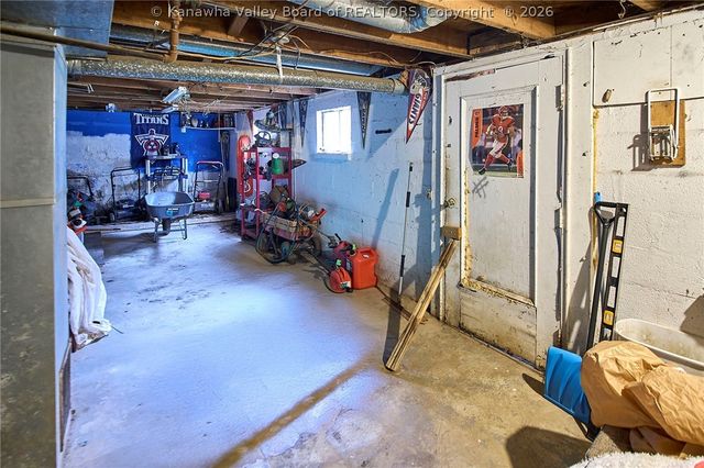 104 Woodland Drive, Nitro, WV 25143