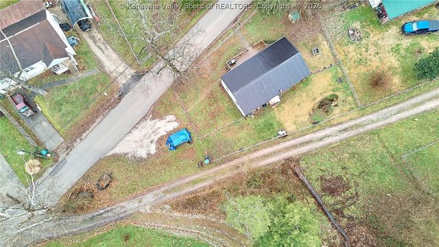 104 Woodland Drive, Nitro, WV 25143