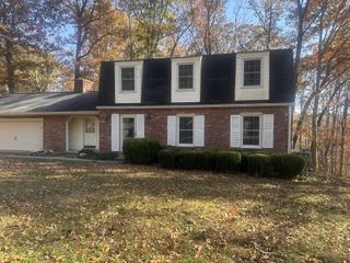 312 Powder Mill Dr, Ashland City, TN 37015