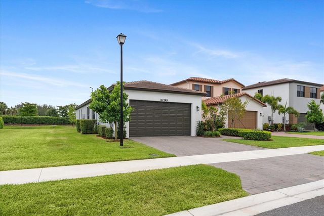 16390 Sea Turtle Place, Loxahatchee, FL 33470