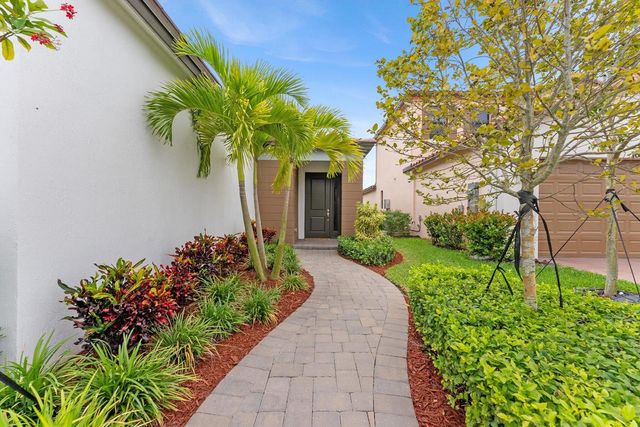 16390 Sea Turtle Place, Loxahatchee, FL 33470