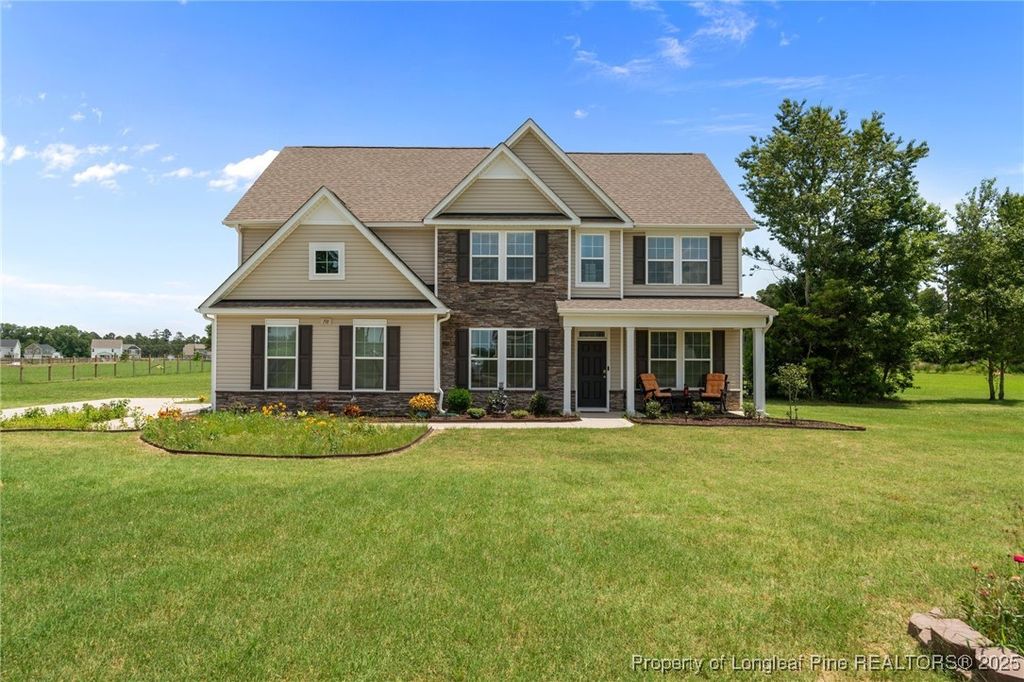 158 Sweet Grass Lane, Raeford, NC 28376
