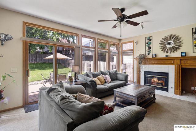 16364 Taylor Street, Omaha, NE 68116