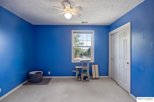 16364 Taylor Street, Omaha, NE 68116