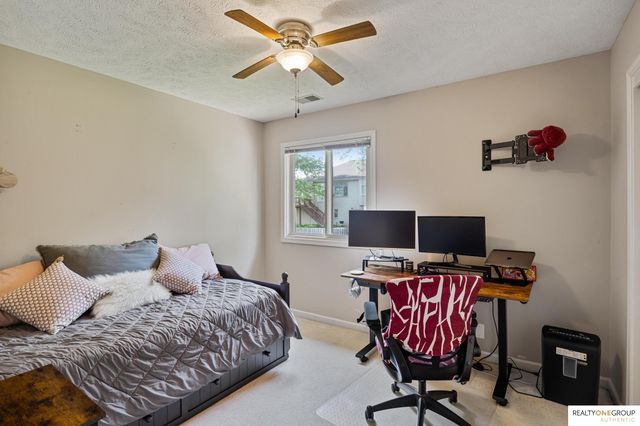16364 Taylor Street, Omaha, NE 68116