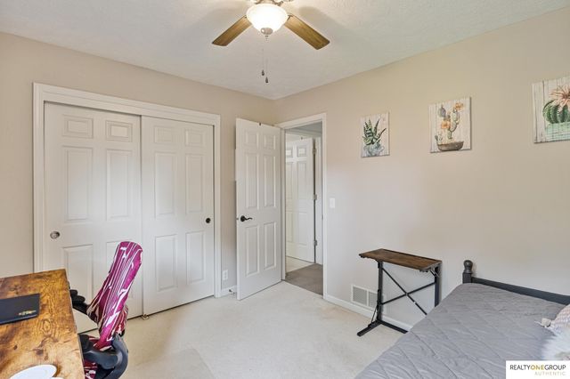 16364 Taylor Street, Omaha, NE 68116