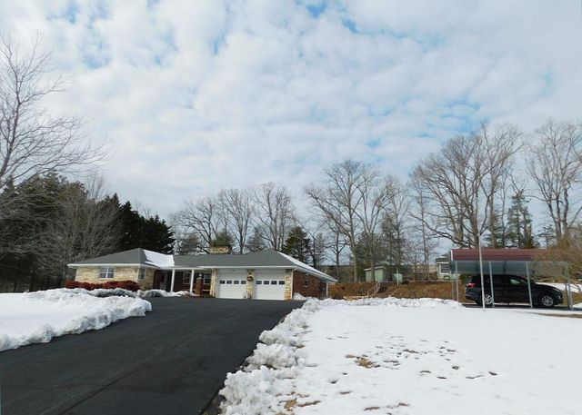 150 Wescott RD, Rocky Mount, VA 24151