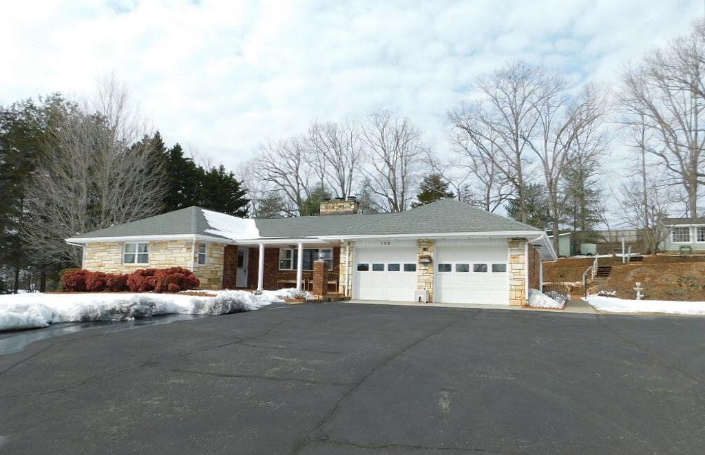 150 Wescott RD, Rocky Mount, VA 24151