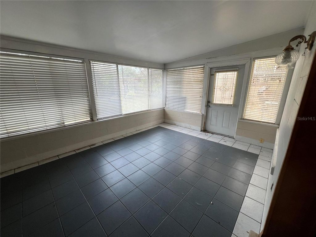 Image 14 of property listing at 5411 MYRICA ROAD, Orlando, FL 32810