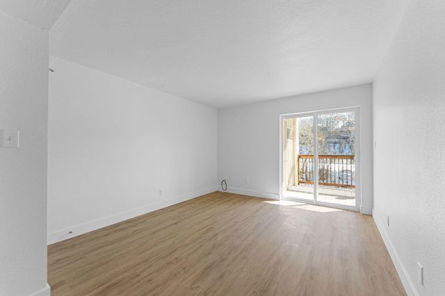 403 Veterans Boulevard, 202 (H5), Branson, MO 65616