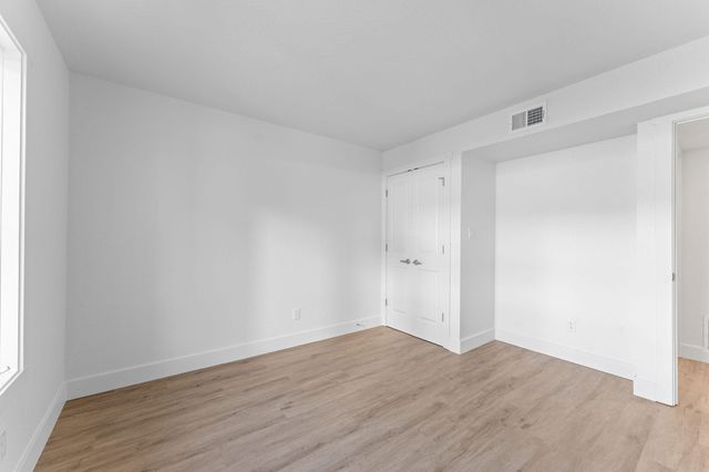 403 Veterans Boulevard, 202 (H5), Branson, MO 65616